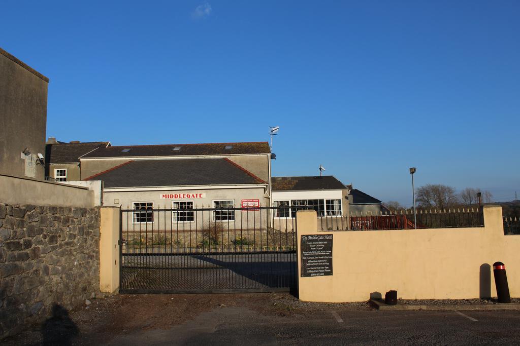 Middlegate Hotel Pembroke Exterior foto